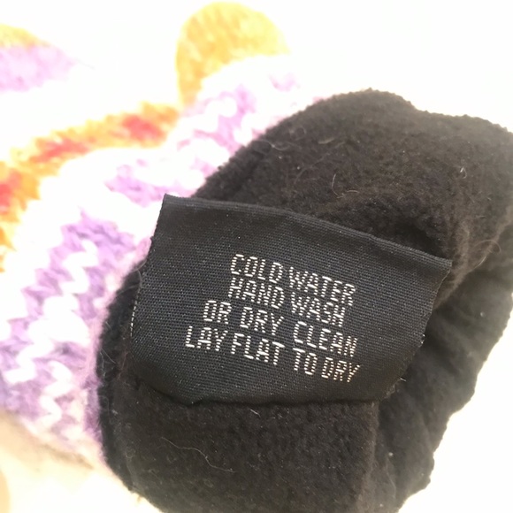 Hand-knit Nepalese mittens - Picture 5 of 5